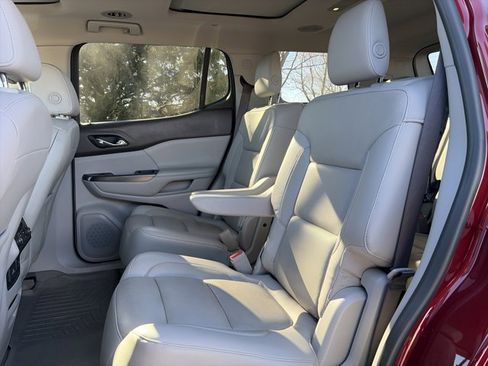 Used 2017 GMC Acadia SLT w/ LPO, Cargo Package image 14