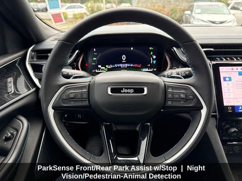 Used 2023 Jeep Grand Cherokee Trailhawk w/ Advanced Protech Group II image 18