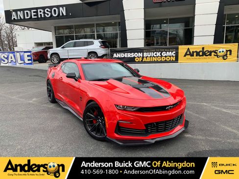 Used 2020 Chevrolet Camaro SS image 1