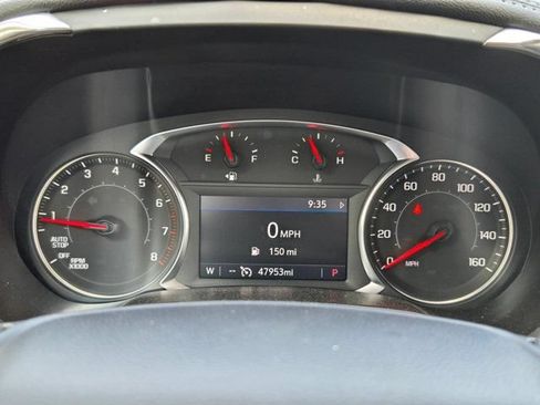 Used 2025 Chevrolet Blazer LT FWD image 16