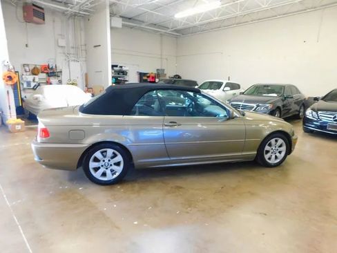 Used 2006 BMW 325Ci 325Ci Convertible 2D image 8