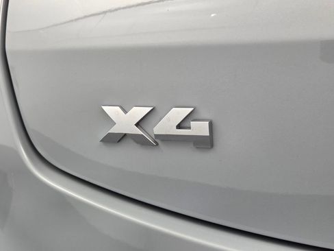 Used 2024 BMW X4 M40i AWD/4WD image 23