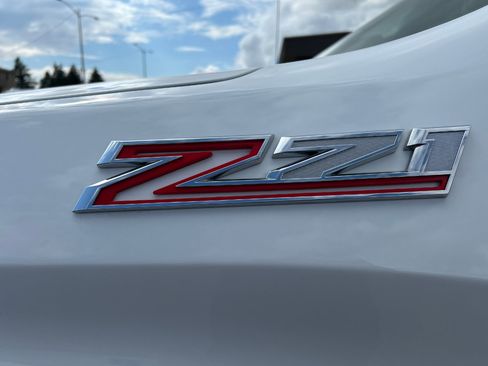 Used 2022 Chevrolet Silverado 1500 LT Trail Boss w/ Convenience Package II image 5