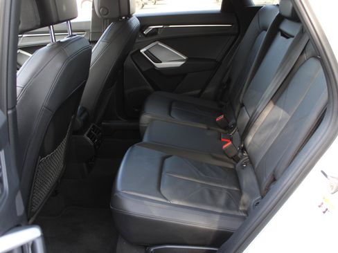 Used 2025 Audi Q3 2.0T Premium AWD/4WD image 19