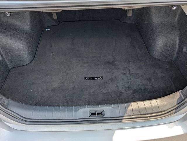 Used 2025 Nissan Altima 2.5 SV FWD image 23