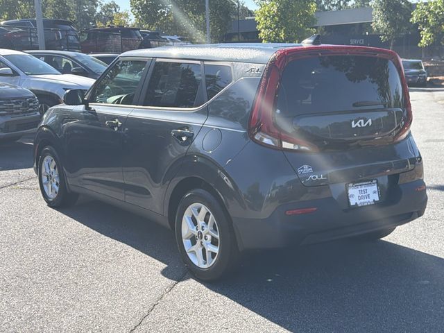 Used 2022 Kia Soul LX w/ Technology Package FWD image 6