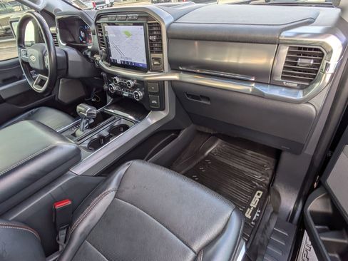 Used 2021 Ford F150 Lariat image 32