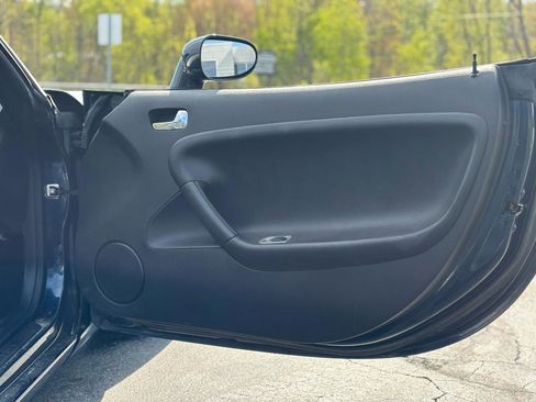 Used 2006 Pontiac Solstice Convertible w/ Power Package RWD image 24