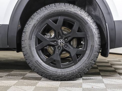 Used 2026 Volkswagen Atlas Peak Edition AWD/4WD image 19