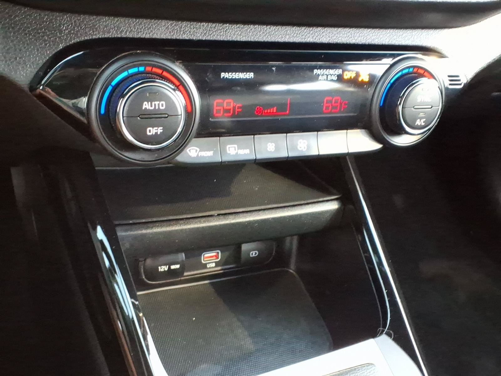 Used 2023 Kia Forte GT-Line w/ GT-Line Technology Package FWD image 18