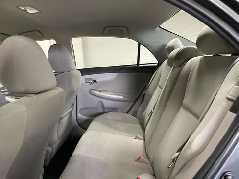 Used 2011 Toyota Corolla LE image 11