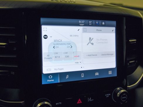 Used 2025 RAM 1500 Big Horn image 7