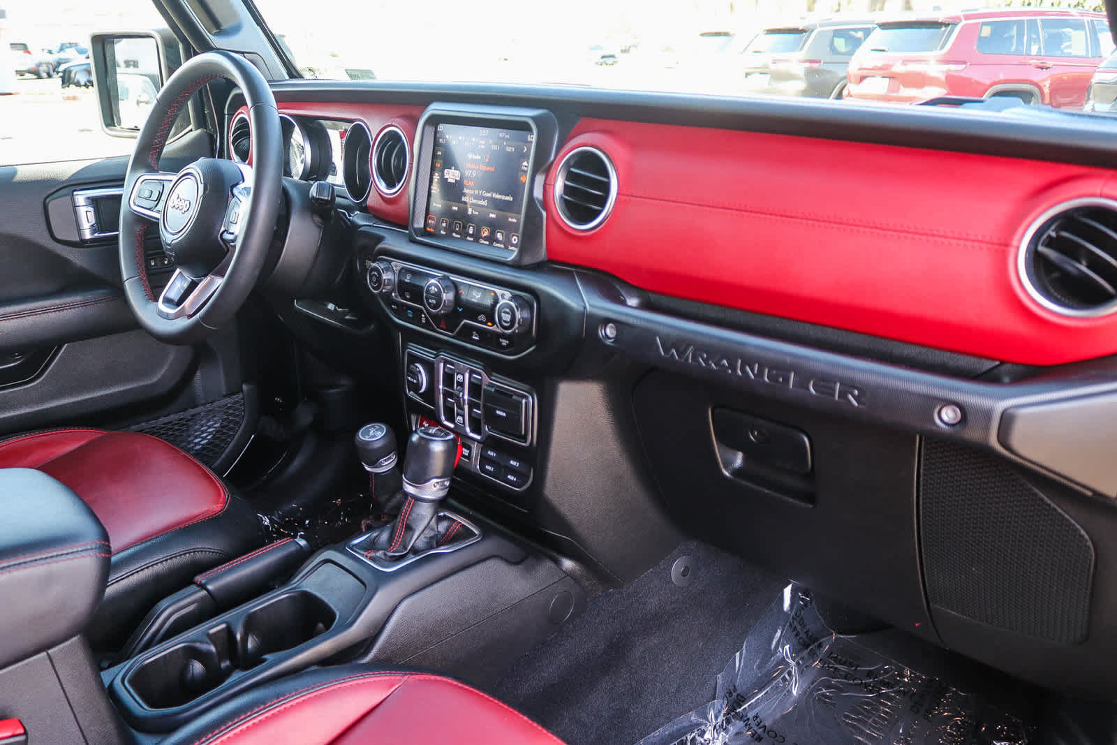 Used 2023 Jeep Wrangler Unlimited Rubicon 4xe AWD/4WD image 16