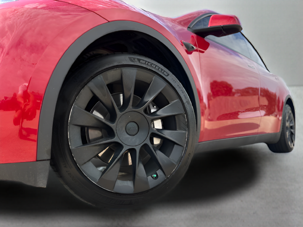 Used 2023 Tesla Model Y Long Range AWD/4WD image 27