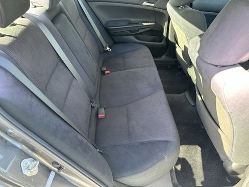 Used 2011 Honda Accord LX-P image 18