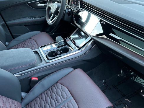 New 2026 Audi RS Q8 performance image 15