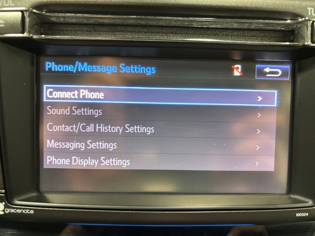 Used 2015 Toyota RAV4 Limited w/ Technology Package AWD/4WD image 31