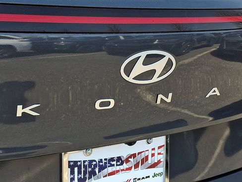 Used 2024 Hyundai Kona SEL image 16