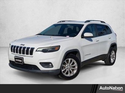 Used 2019 Jeep Cherokee Latitude w/ Popular Appearance Group