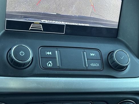 Used 2023 GMC Acadia SLE image 34