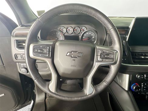 Used 2021 Chevrolet Tahoe Z71 w/ Luxury Package AWD/4WD image 12