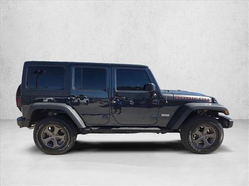 Used 2017 Jeep Wrangler Unlimited Rubicon image 4