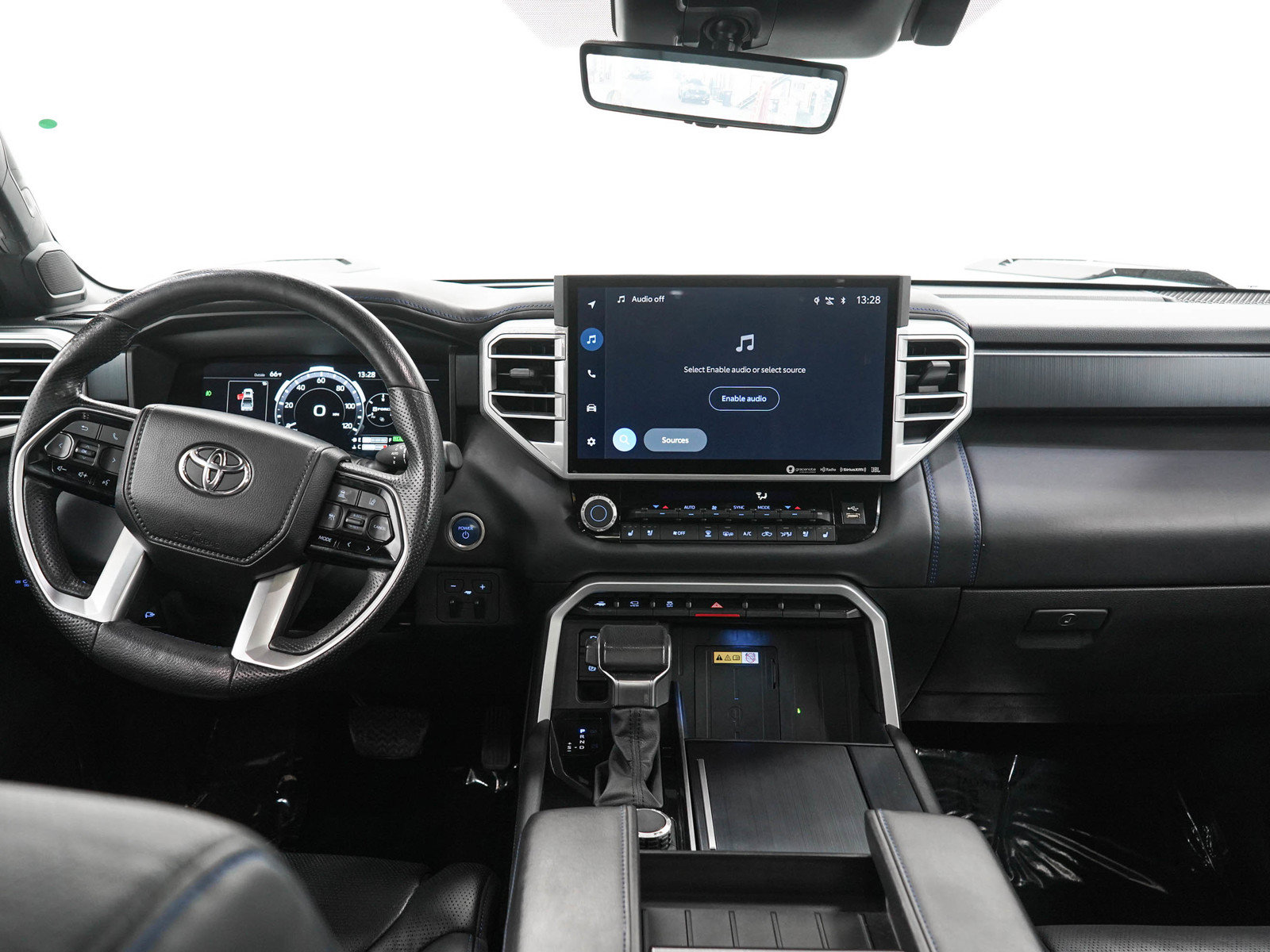 Used 2022 Toyota Tundra Platinum AWD/4WD image 16