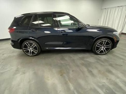 Used 2019 BMW X5 xDrive50i w/ M Sport Package AWD/4WD image 8