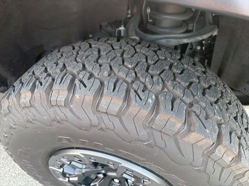 Used 2022 Ford Bronco Raptor image 5