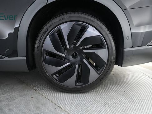 Used 2026 Lucid Gravity Dream AWD/4WD image 9