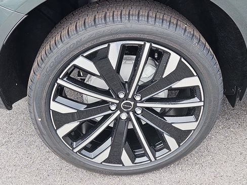 New 2026 Volvo XC60 B5 Ultra w/ Protection Package Premier image 20