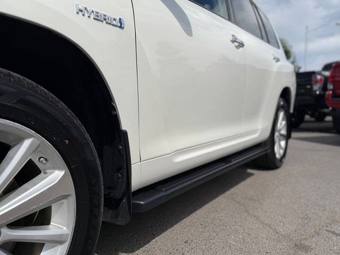 Used 2010 Toyota Highlander Limited AWD/4WD image 79