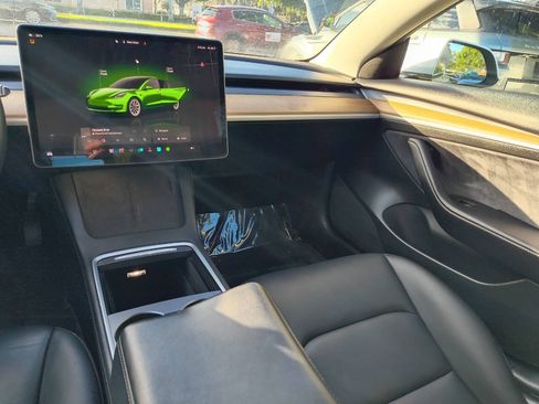 Used 2022 Tesla Model 3 Long Range AWD/4WD image 39