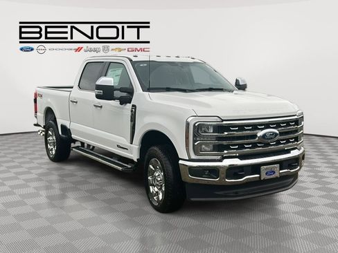 New 2025 Ford F350 King Ranch w/ Tremor Off-Road Package image 3