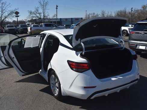 Used 2025 Nissan Sentra S image 15