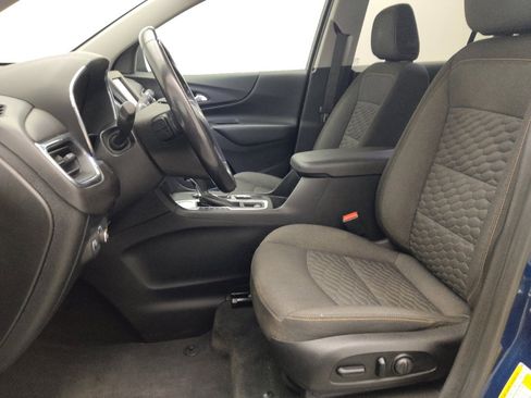 Used 2019 Chevrolet Equinox LT FWD image 17