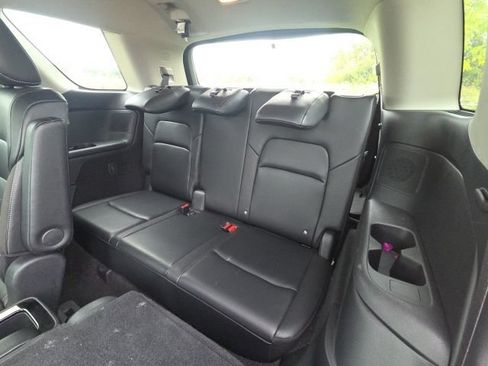 Used 2023 Nissan Pathfinder SL w/ SL Premium Package AWD/4WD image 17