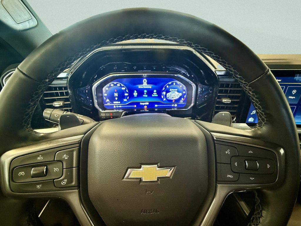 Used 2023 Chevrolet Silverado 1500 High Country w/ Technology Package AWD/4WD image 26