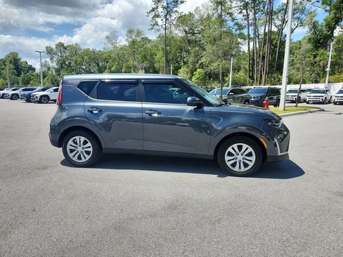 Used 2024 Kia Soul LX image 5