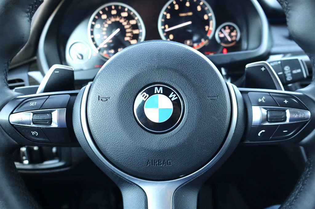Used 2015 BMW X5 xDrive50i AWD/4WD image 37