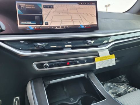 New 2026 BMW X5 xDrive50e w/ M Sport Package image 6