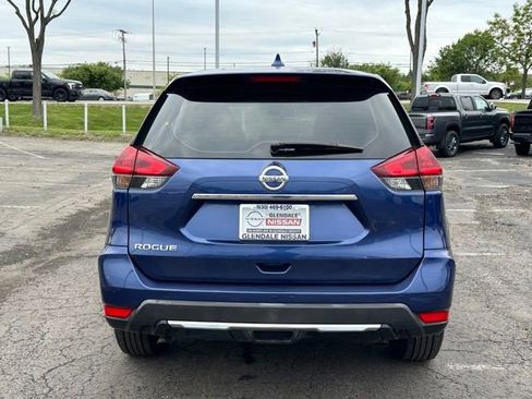 Used 2018 Nissan Rogue S FWD image 3
