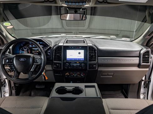Used 2022 Ford F350 XLT w/ XLT Premium Package AWD/4WD image 14