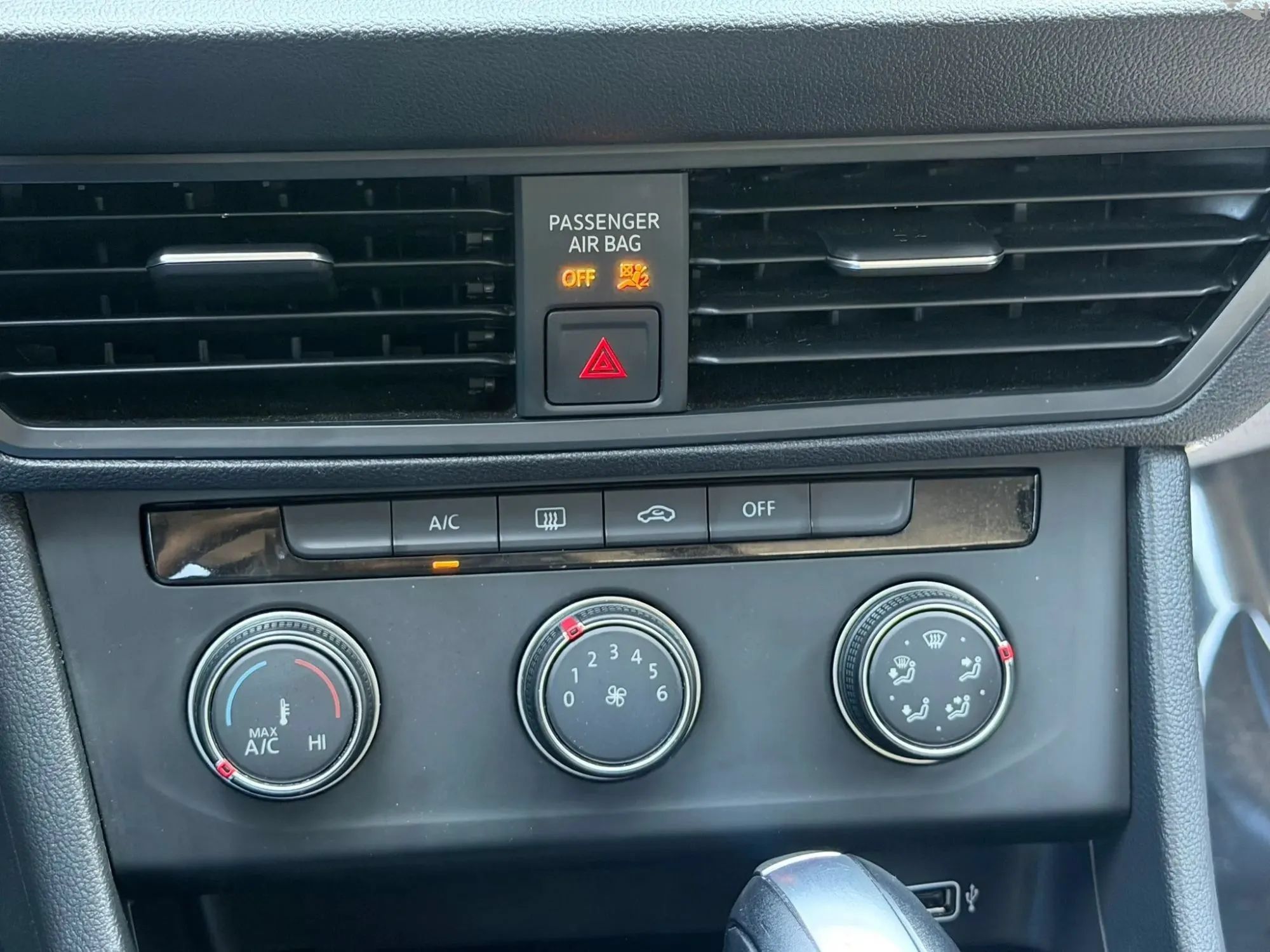 Used 2019 Volkswagen Jetta S w/ Driver Assistance Package FWD image 29