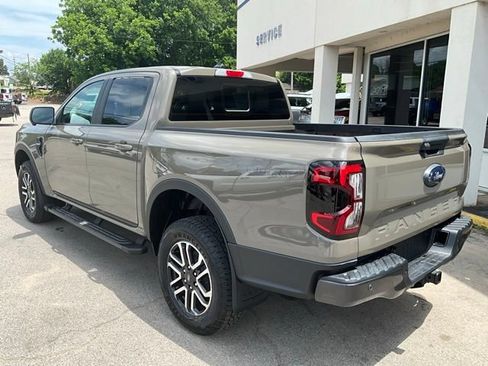 Used 2025 Ford Ranger Lariat w/ Trailer Tow Package RWD image 11