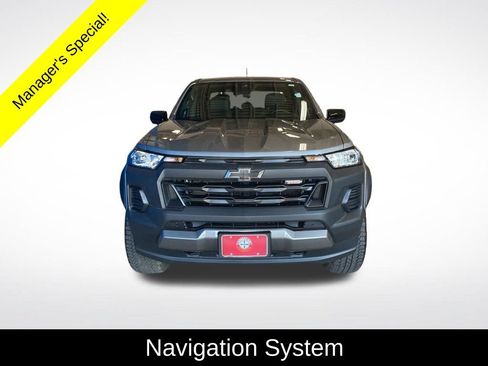Used 2026 Chevrolet Colorado Trail Boss AWD/4WD image 2