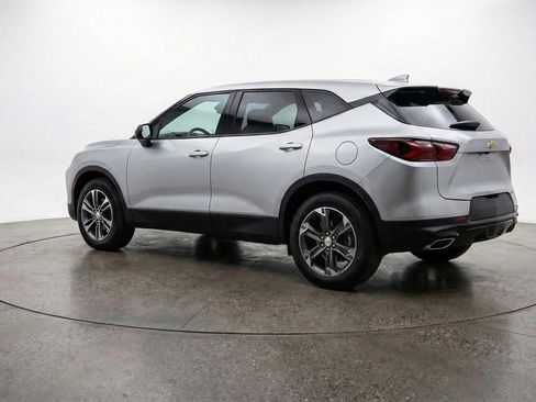 Used 2025 Chevrolet Blazer LT image 6