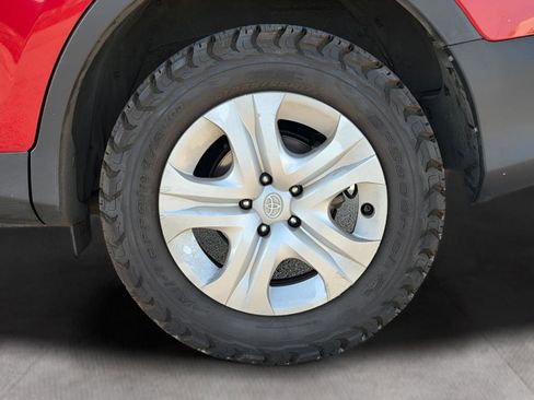 Used 2013 Toyota RAV4 LE FWD image 25