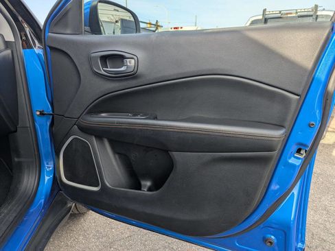 Used 2021 Jeep Compass Limited image 9