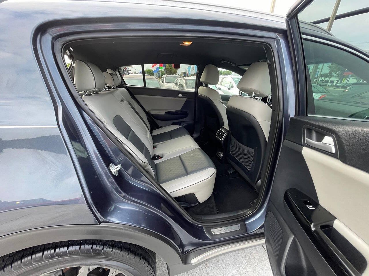 Used 2019 Kia Sportage EX w/ EX Sport Appearance Package FWD image 19